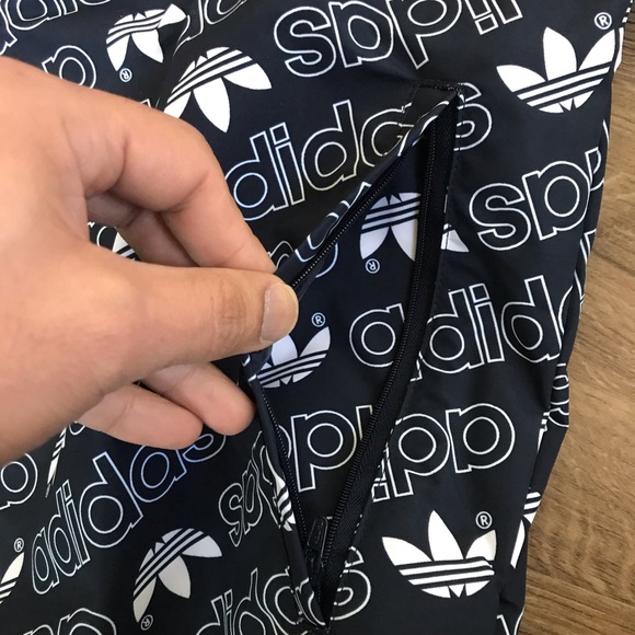 Adidas Monogram Windbreaker - Picture 4 of 5